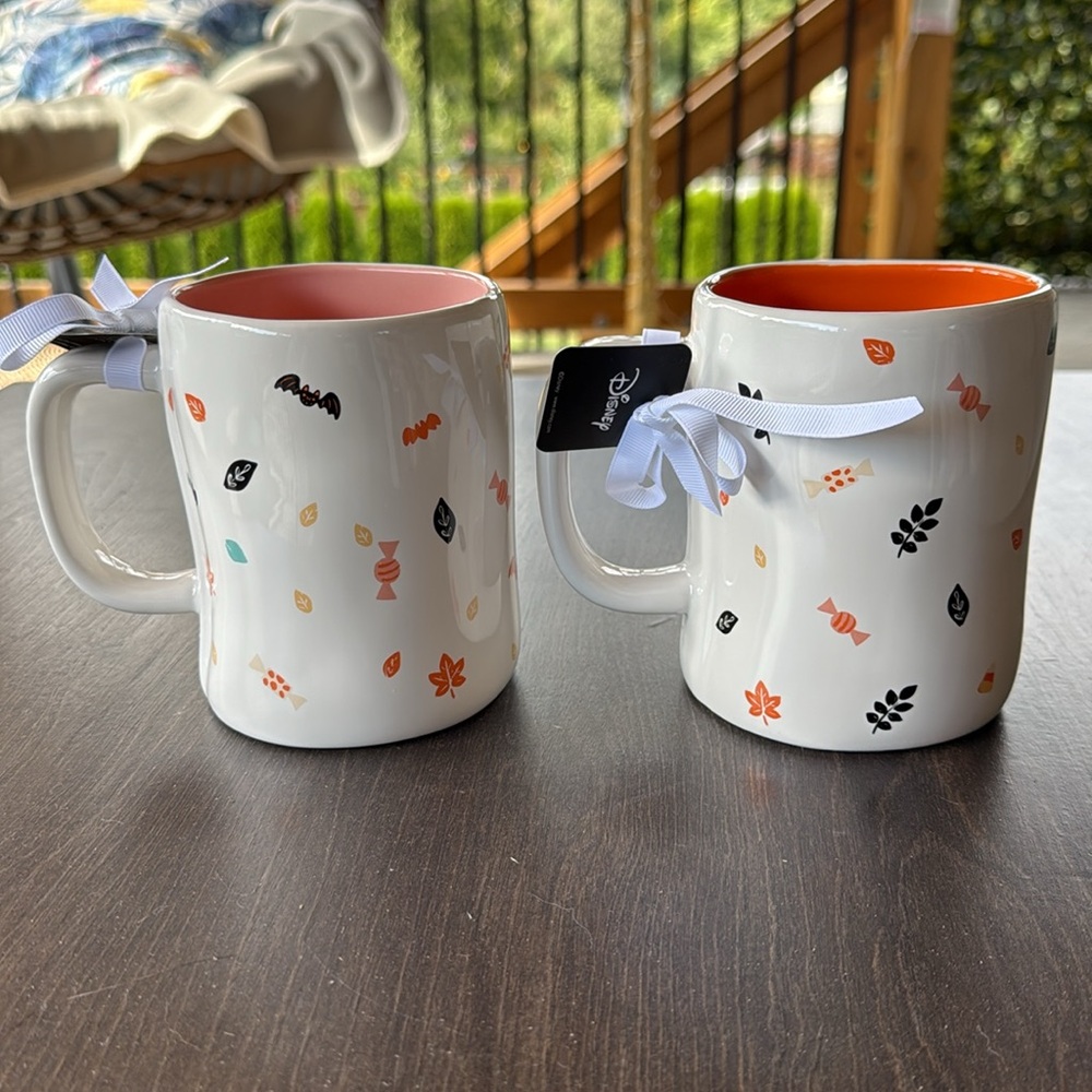 Rae Dunn x Disney | Pair of Halloween 🎃 Mugs - Picture 3 of 6